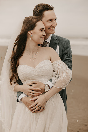Henry-Skylynn-rockaway-beach-oregon-intimate-wedding-photos (216 of 283)