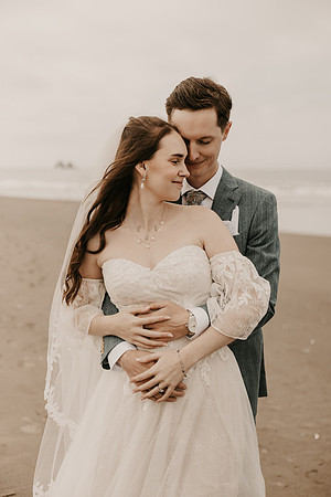 Henry-Skylynn-rockaway-beach-oregon-intimate-wedding-photos (208 of 283)