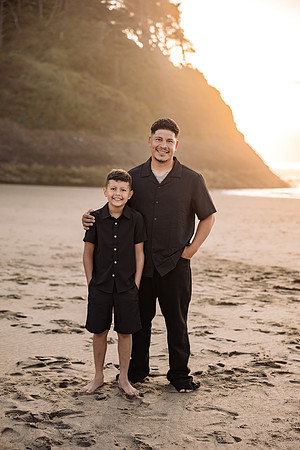 Jorge-Kianna-Family-Photos-Neskowin-Oregon-2025 (5 of 25)