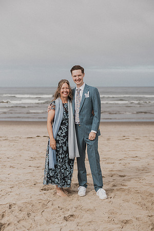 Henry-Skylynn-Rockaway-beach-Oregon-Elopement-Photos (130 of 282)