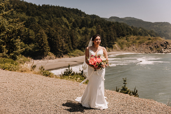 Jared-Ashley-Crooks-Point-Secret-Beach-Oregon-Wedding-32