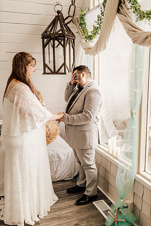 Jordan-Lainey-Roads-End-lincoln-City-oregon-airbnb-Elopement-photos-28