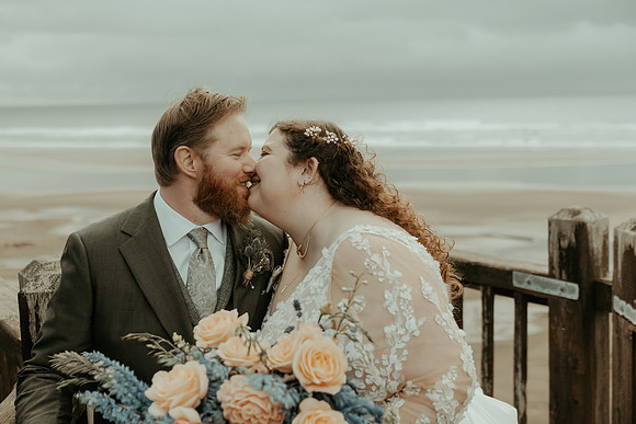 Jesse-Amalie-Hallmark-Inn-Newport-Oregon-Wedding-photos (235 of 375)