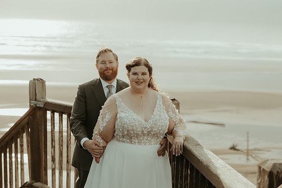 Jesse-Amalie-Hallmark-Inn-Newport-Oregon-Wedding-photos (220 of 375)