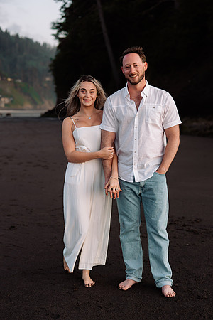 Kannon-Ashley-Surpise-Proposal-Rock-Neskowin-Oregon-Photos (59 of 94)