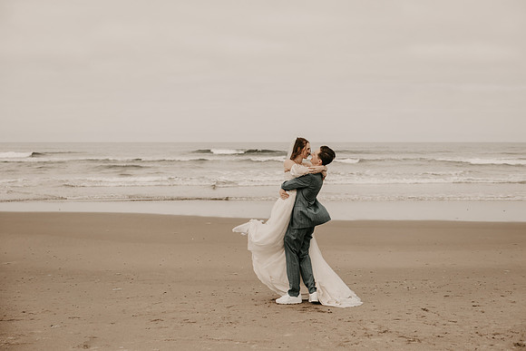 Henry-Skylynn-rockaway-beach-oregon-intimate-wedding-photos (248 of 283)