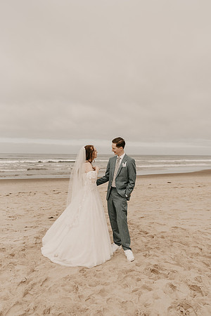 Henry-Skylynn-rockaway-beach-oregon-intimate-wedding-photos (154 of 283)