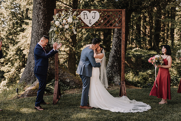 Jared-Ashley-Crooks-Point-Secret-Beach-Oregon-Wedding-44