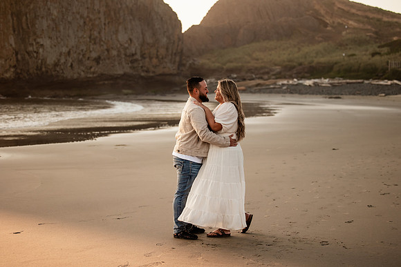 Sam-Kara-Engagement-photos-Seal-Rock-Oregon-49