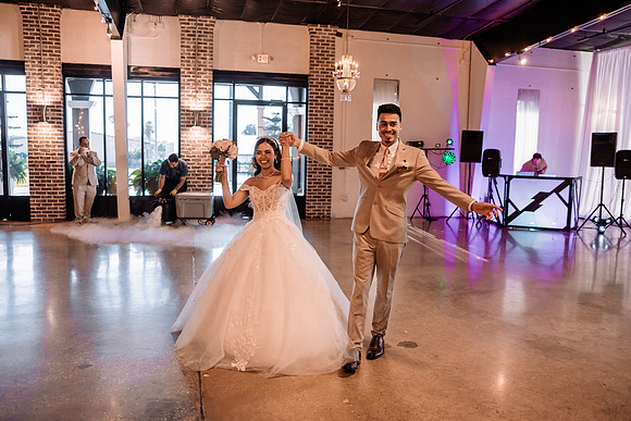 Esteban-Nathaly-VENUE-650-Winter-Haven-Florida-Wedding-17