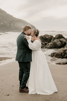 Taylor-Kyle-Salishan-Golf-Course-Lincoln-City-Oregon-Wedding-Photos (19 of 26)