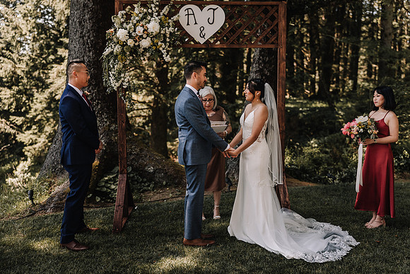 Jared-Ashley-Crooks-Point-Secret-Beach-Oregon-Wedding-40