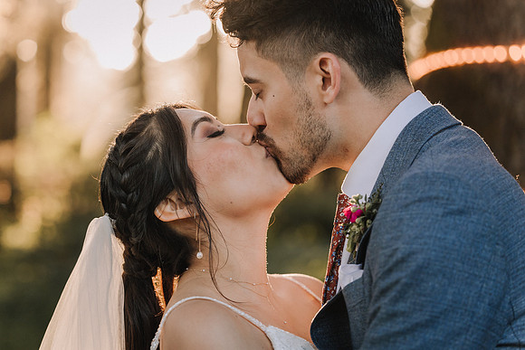Jared-Ashley-Crooks-Point-Secret-Beach-Oregon-Wedding-17