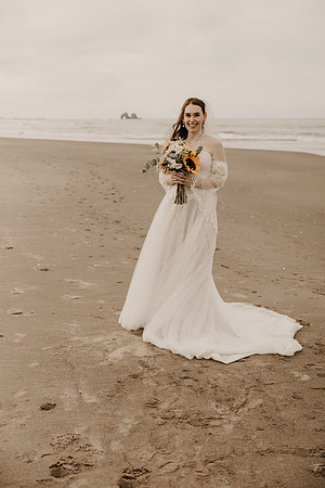 Henry-Skylynn-rockaway-beach-oregon-intimate-wedding-photos (218 of 283)