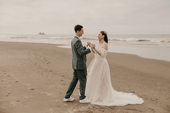 Henry-Skylynn-rockaway-beach-oregon-intimate-wedding-photos (193 of 283)