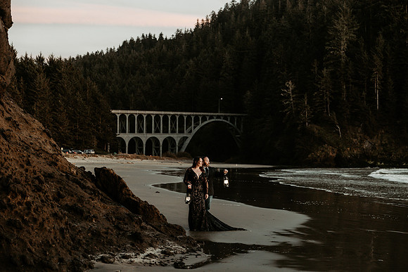 Jeremy-Stephanie-Heceta-Lighthouse-florence-oregon-Elopement (17 of 37)
