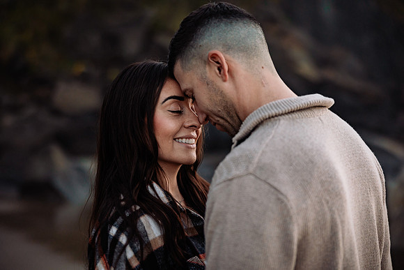 Alec-Mihkaela-Fogarty-Creek-Engagement-41