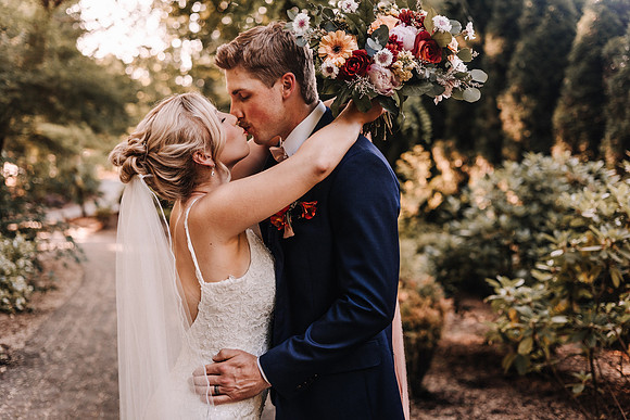 Abernethy-Oregon-Wedding-Venue-Styled-Shoot-Kreative-Memories-Photography-19