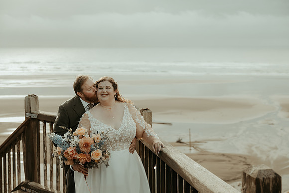 Jesse-Amalie-Hallmark-Inn-Newport-Oregon-Wedding-photos (225 of 375)