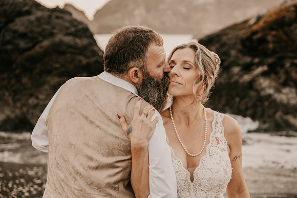 Lee-Tamara-Capella-By-the-Sea-Brookings-Redwoods-Elopement-Photos-Oregon (232 of 267)