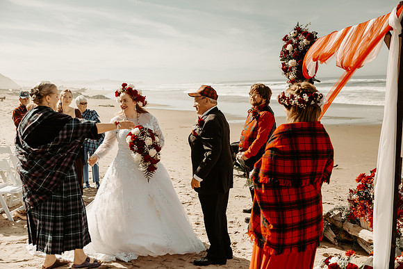 Ellyn-Clayton-Inn-at-Spanish-Head-Wedding (28 of 254)