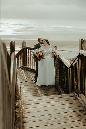 Jesse-Amalie-Hallmark-Inn-Newport-Oregon-Wedding-photos (224 of 375)