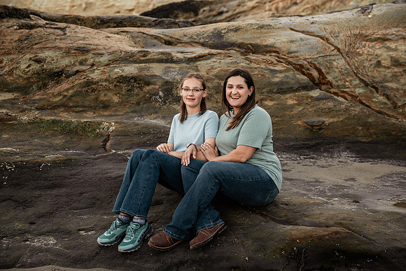Cape-Kiwanda-Oregon-Family-Photos-2025 (47 of 65)