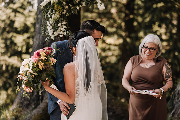 Jared-Ashley-Crooks-Point-Secret-Beach-Oregon-Wedding-25