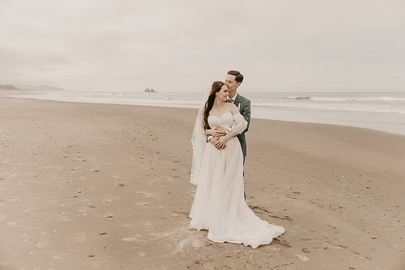 Henry-Skylynn-rockaway-beach-oregon-intimate-wedding-photos (213 of 283)