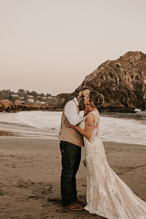 Lee-Tamara-Capella-By-the-Sea-Brookings-Redwoods-Elopement-Photos-Oregon (223 of 267)