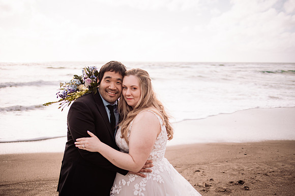 Darrick-Hillary-Gleneden-Oregon-Beach-Elopement-Photos