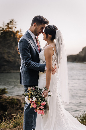 Jared-Ashley-Crooks-Point-Secret-Beach-Oregon-Wedding-21