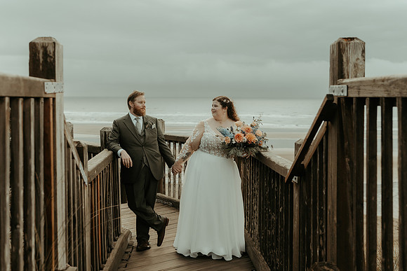 Jesse-Amalie-Hallmark-Inn-Newport-Oregon-Wedding-photos (230 of 375)