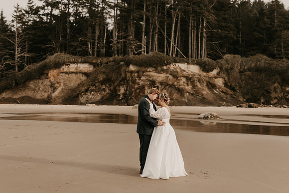 Kyle-Taylor-Salishan-Oregon-Coast-Golf-Course-Beach-Wedding (108 of 154)