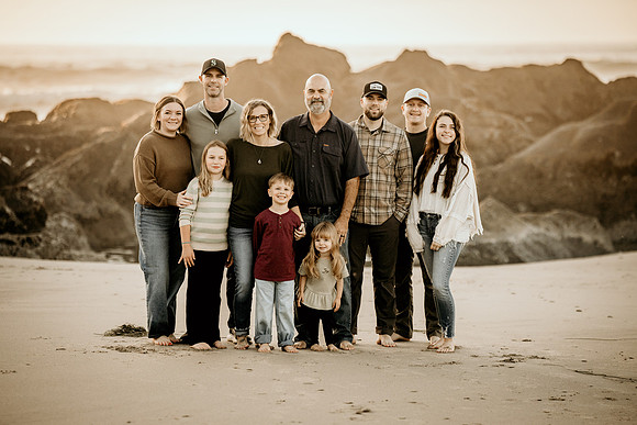 Angela-Family Photos 2026 (2 of 60)