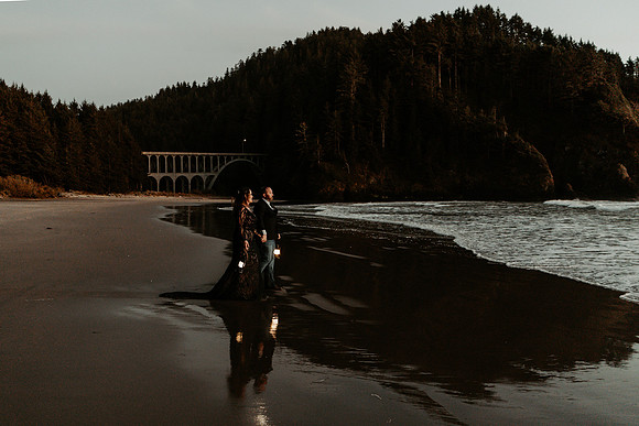 Jeremy-Stephanie-Heceta-Lighthouse-florence-oregon-Elopement (20 of 37)