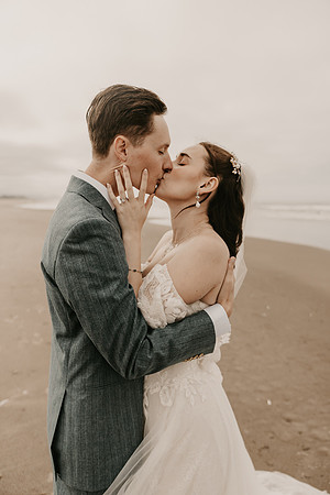 Henry-Skylynn-rockaway-beach-oregon-intimate-wedding-photos (188 of 283)