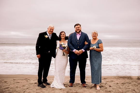 Joe-inn-at-spanish-head-lincoln-city-oregon-wedding-8