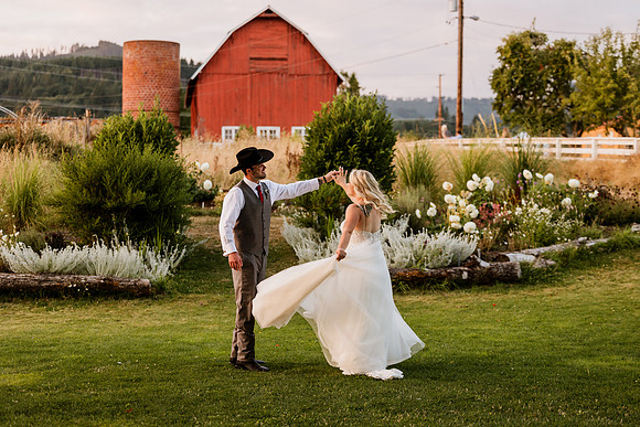 Gage-Mckayla-Adeline-Farm-Wedding-Photos-2021-0289-2