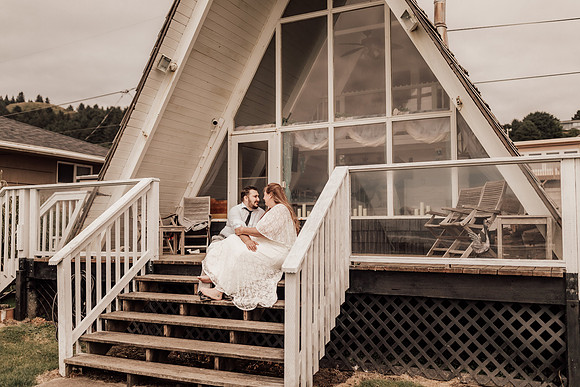Jordan-Lainey-Roads-End-lincoln-City-oregon-airbnb-Elopement-photos-123