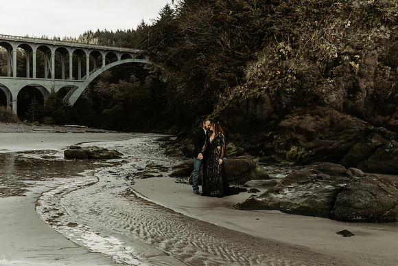 Jeremy-Stephanie-Heceta-Lighthouse-florence-oregon-Elopement (25 of 37)