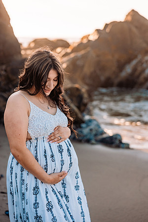 Mia-Maternity-Photos-2024-Fogarty-Creek-Depoe-Bay-oregon-43