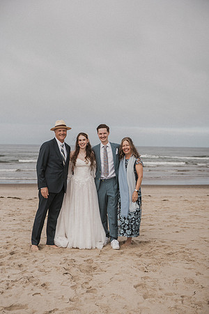 Henry-Skylynn-Rockaway-beach-Oregon-Elopement-Photos (116 of 282)