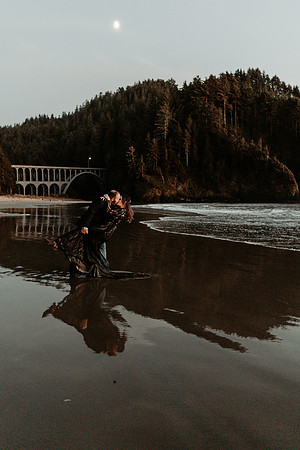 Jeremy-Stephanie-Heceta-Lighthouse-florence-oregon-Elopement (21 of 37)