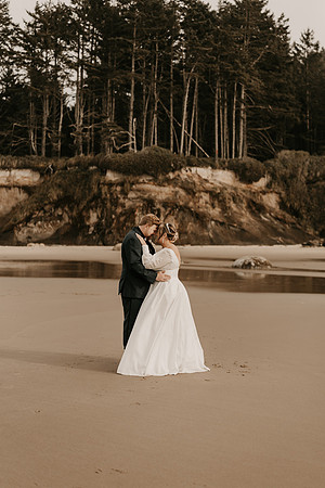 Kyle-Taylor-Salishan-Oregon-Coast-Golf-Course-Beach-Wedding (109 of 154)