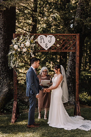Jared-Ashley-Crooks-Point-Secret-Beach-Oregon-Wedding-27