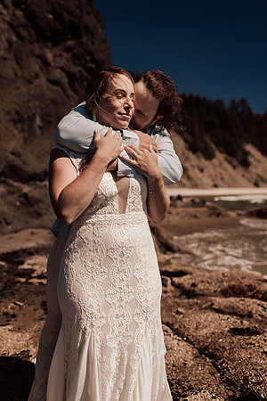 Ty-Sandy-lincoln-city-oregon-roads-end-elopement-photographer-0338