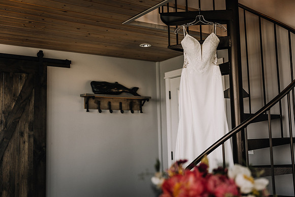 Jared-Ashley-Crooks-Point-Secret-Beach-Oregon-Wedding-2
