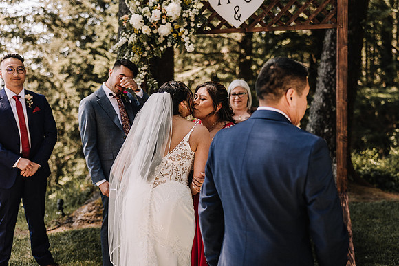 Jared-Ashley-Crooks-Point-Secret-Beach-Oregon-Wedding-24
