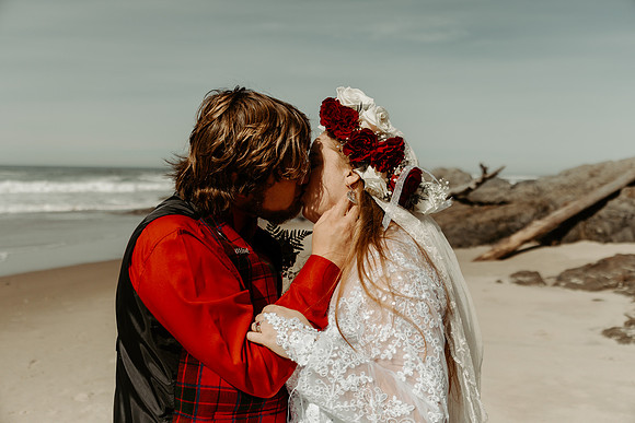 Ellyn-Clayton-Inn-at-Spanish-Head-Wedding (123 of 254)